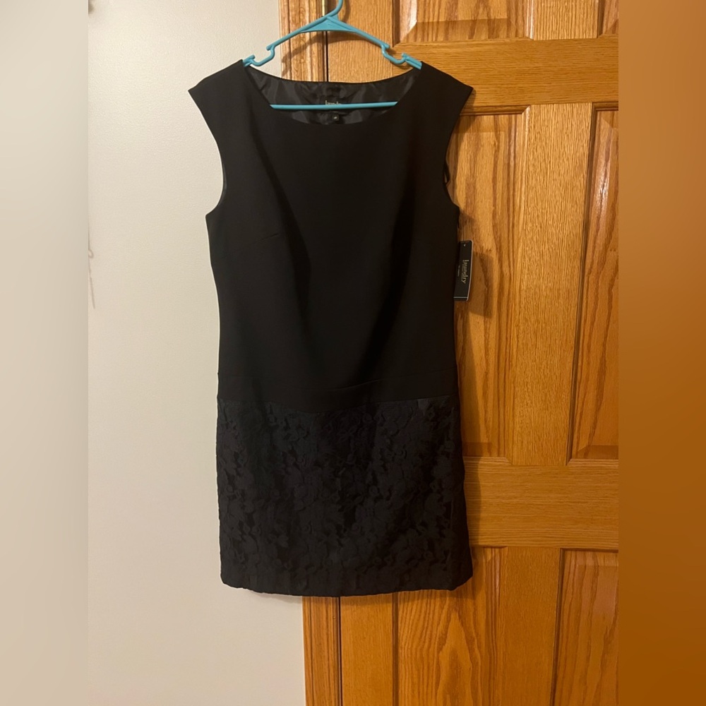 NWT laundry by Shelli Segal women’s dress, size 10